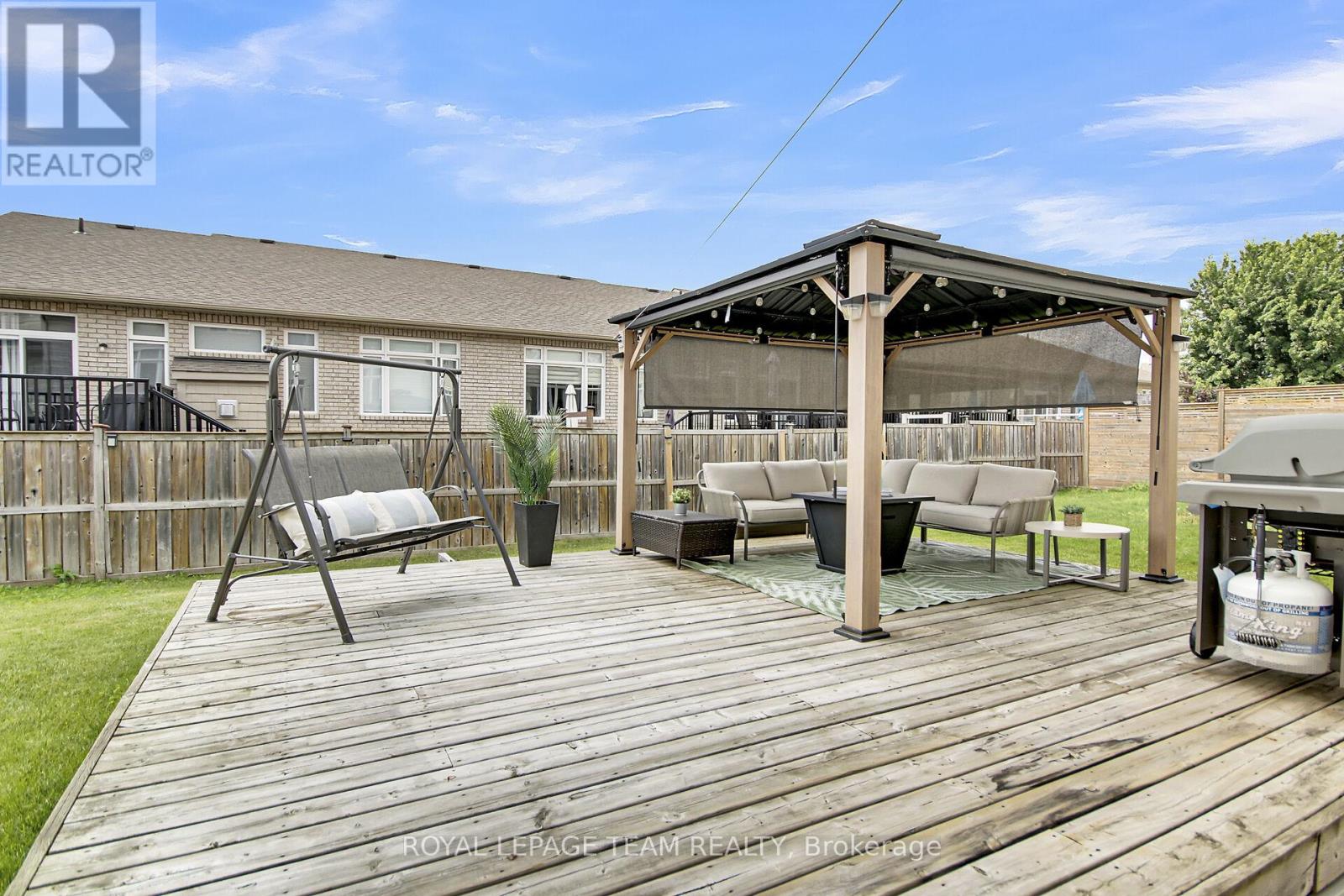 239 Waymark Crescent
