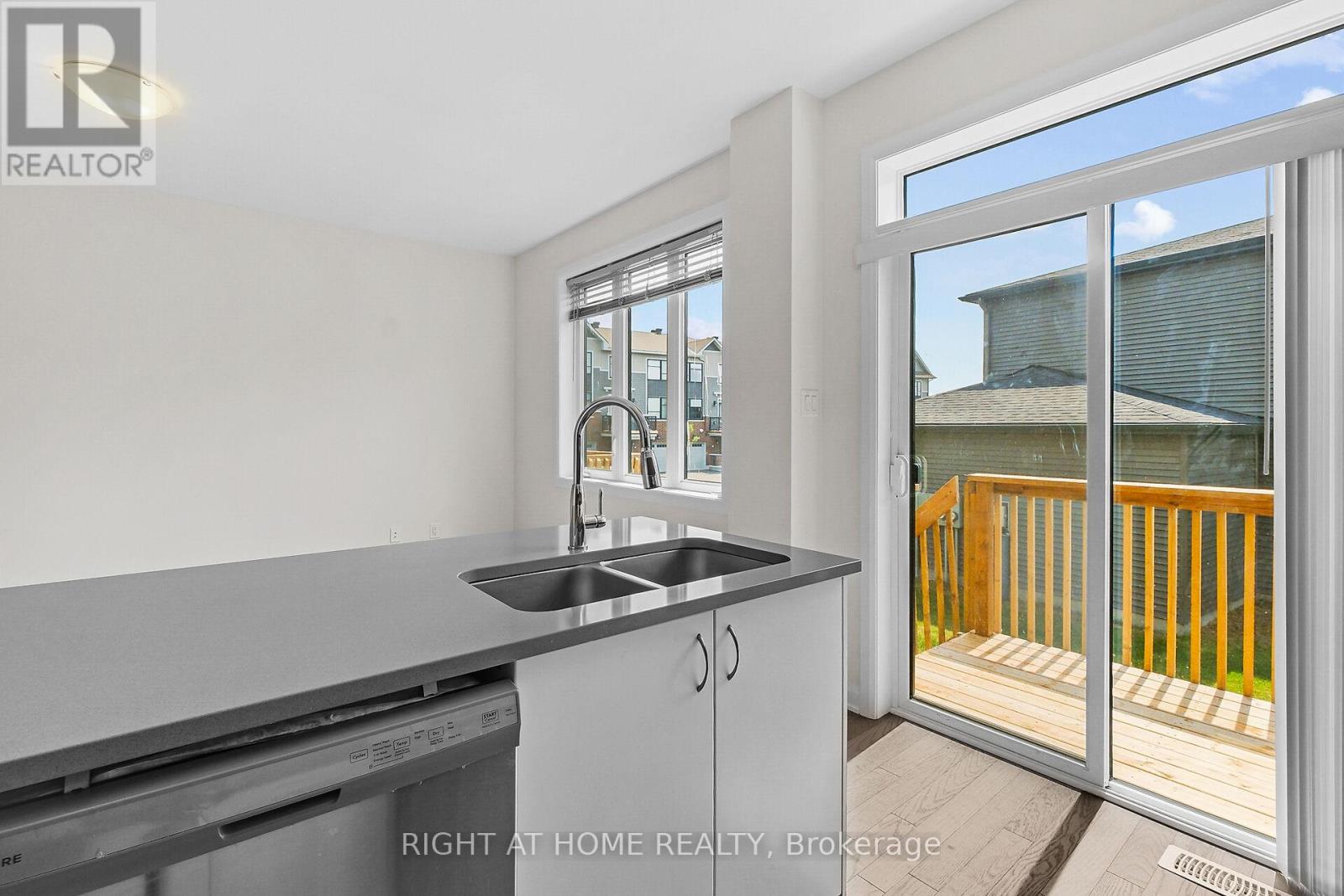 958 Athenry Court