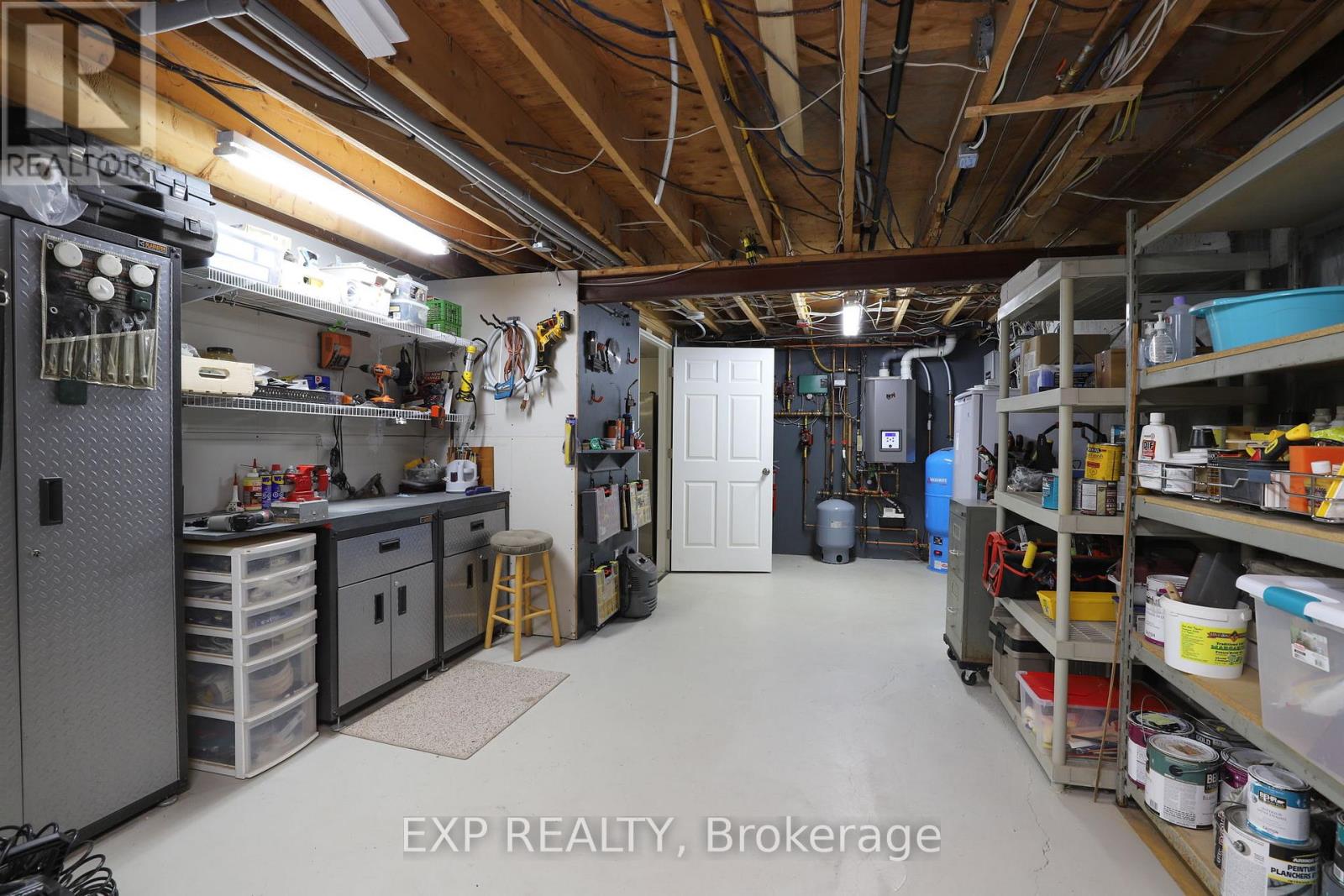 6385 Third Line Road
