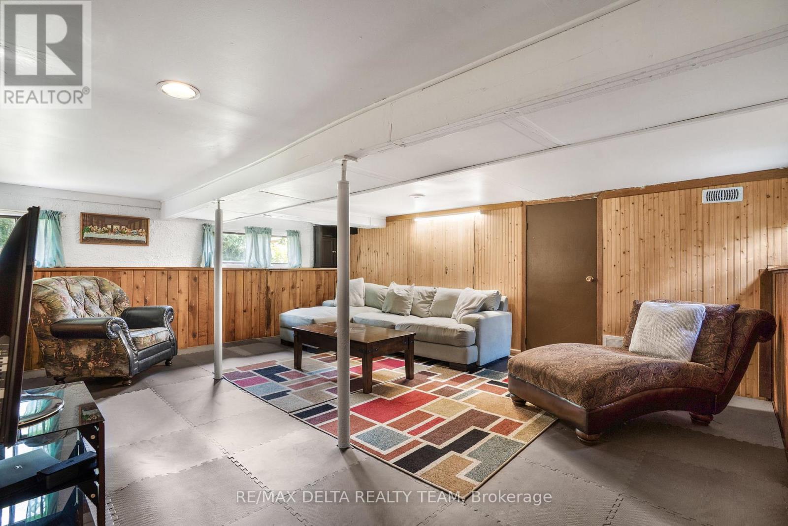 2135 Jennings Road