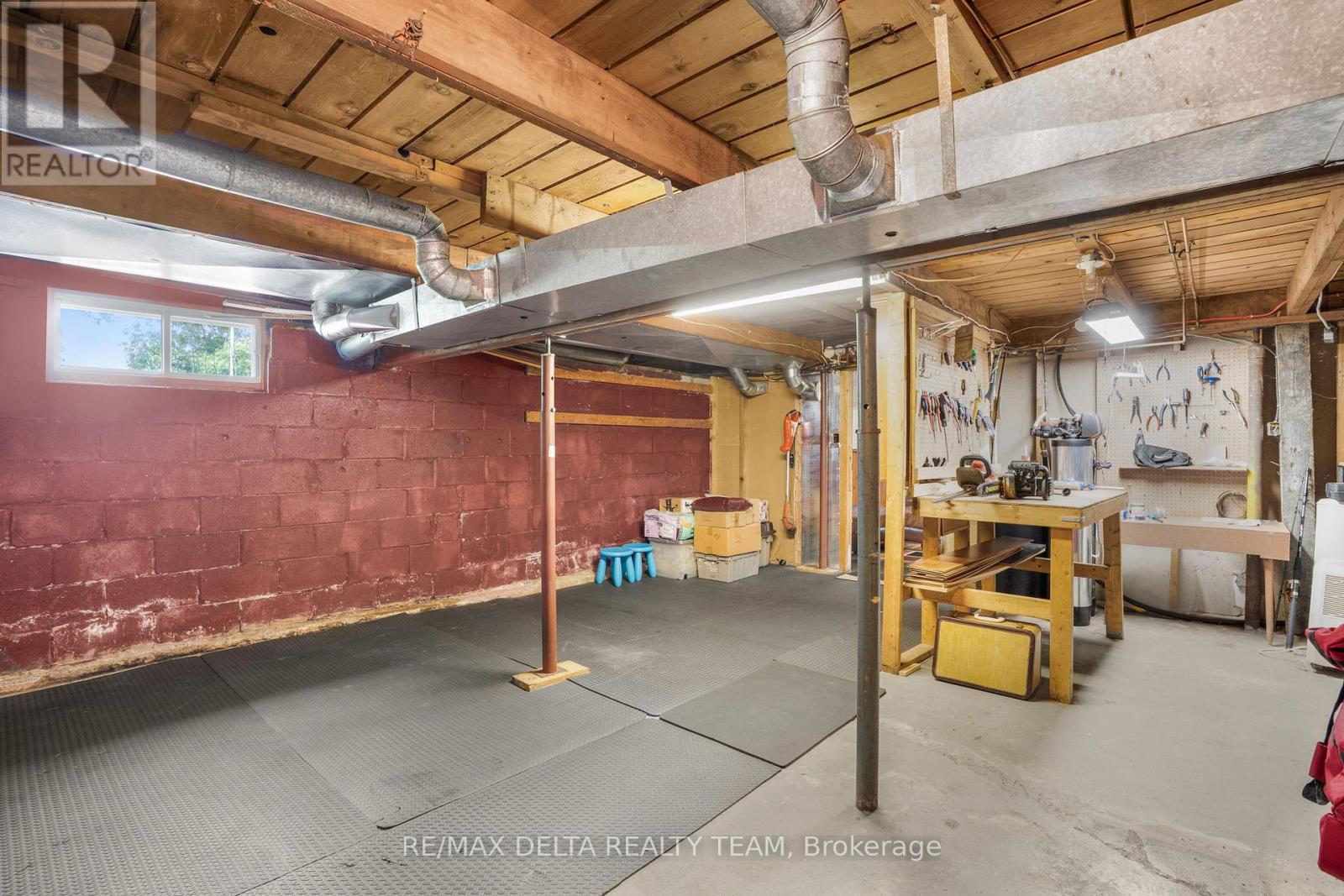 2135 Jennings Road