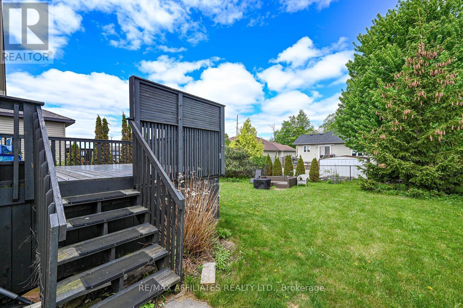 30 Lee Avenue