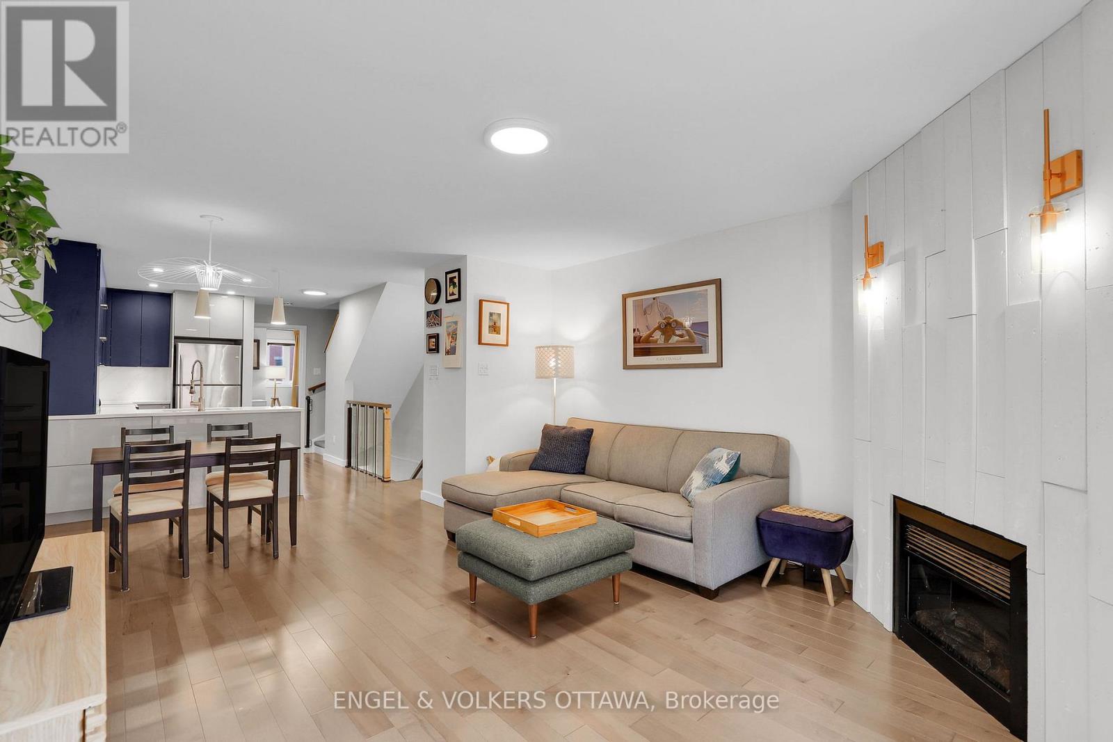 202 Alvin Road S