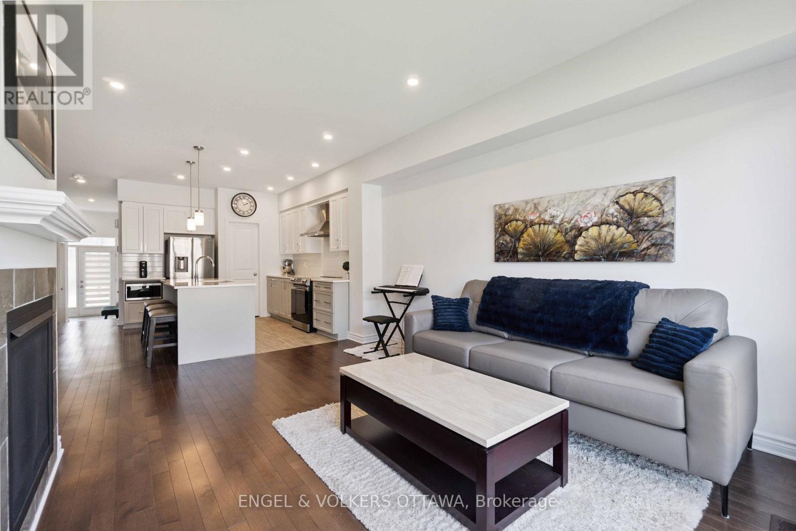 640 Cordelette Circle