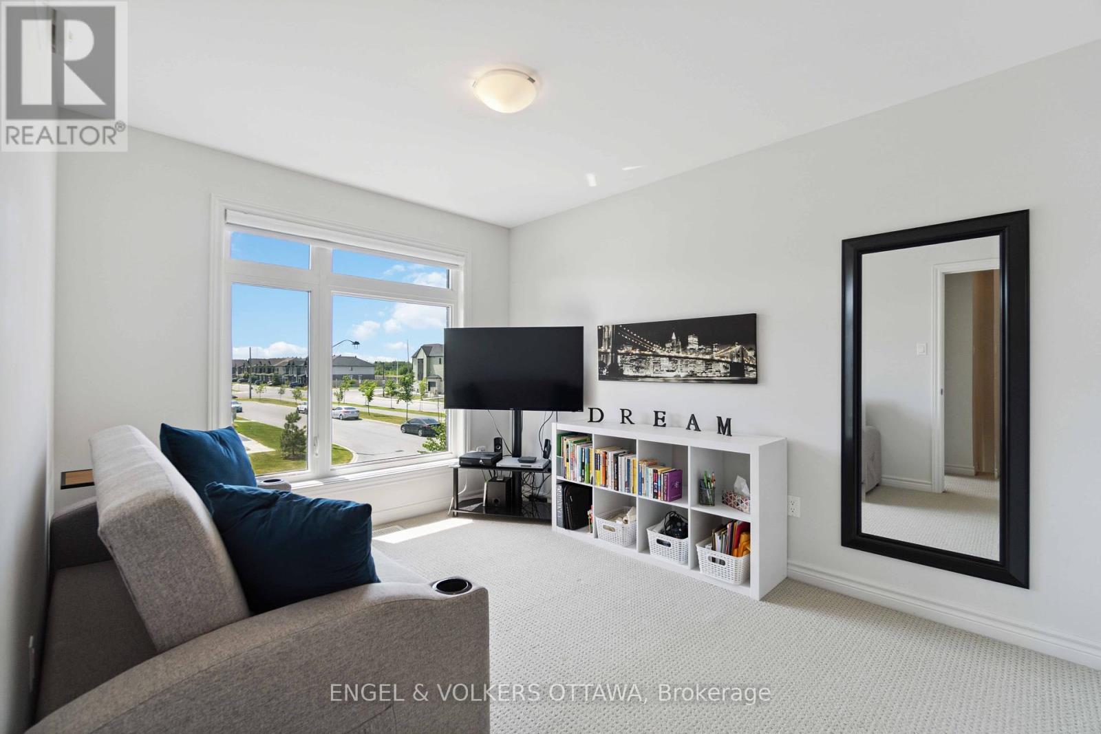 640 Cordelette Circle