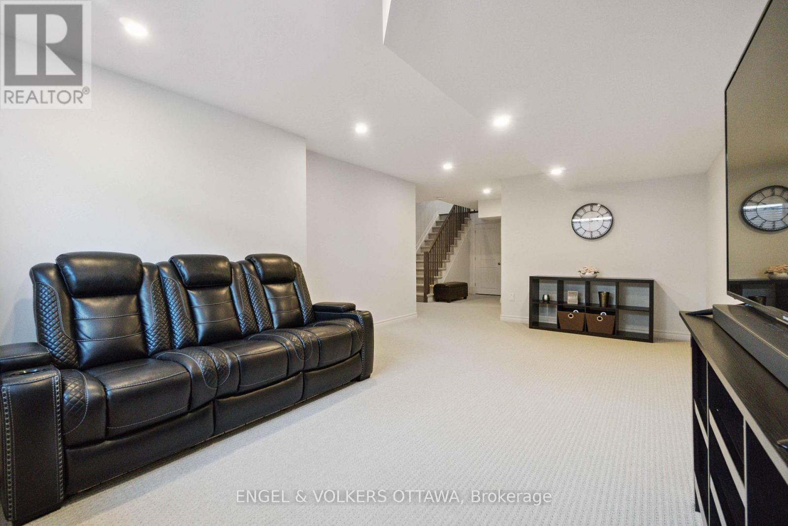 640 Cordelette Circle