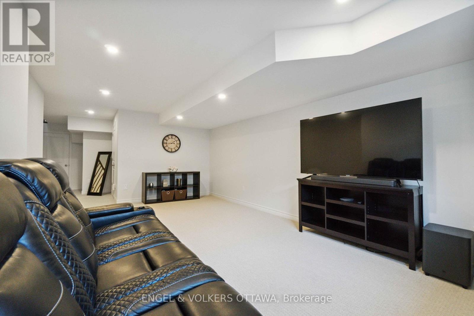 640 Cordelette Circle