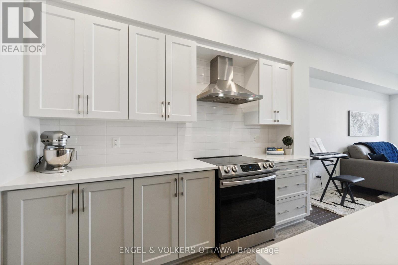 640 Cordelette Circle