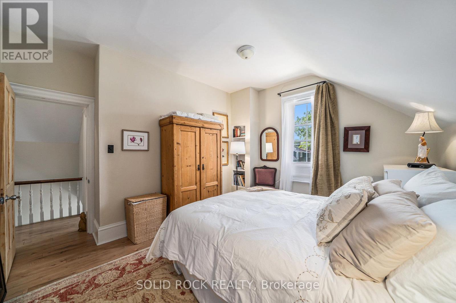 33a And 33b Napoleon Street