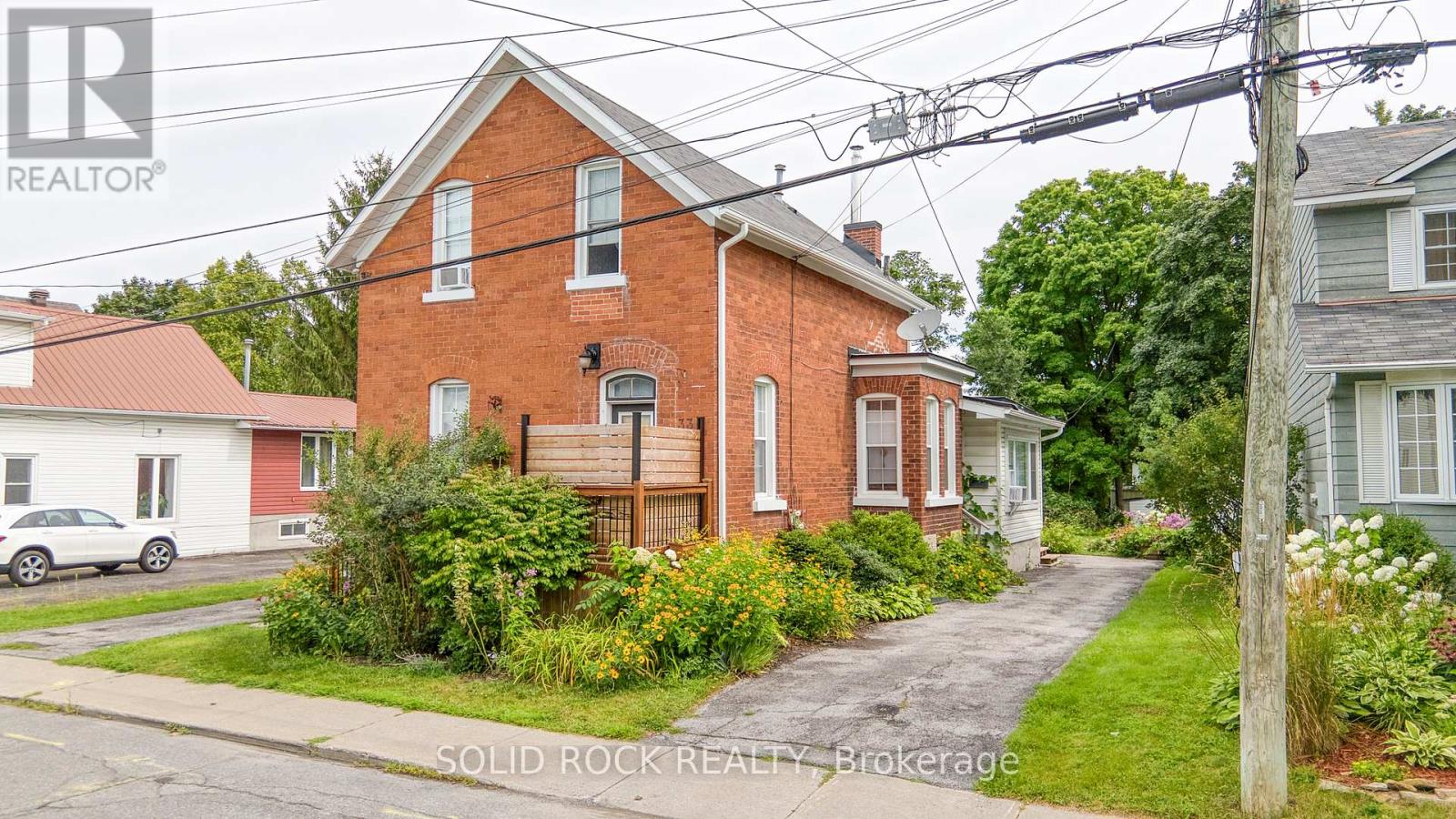33a And 33b Napoleon Street