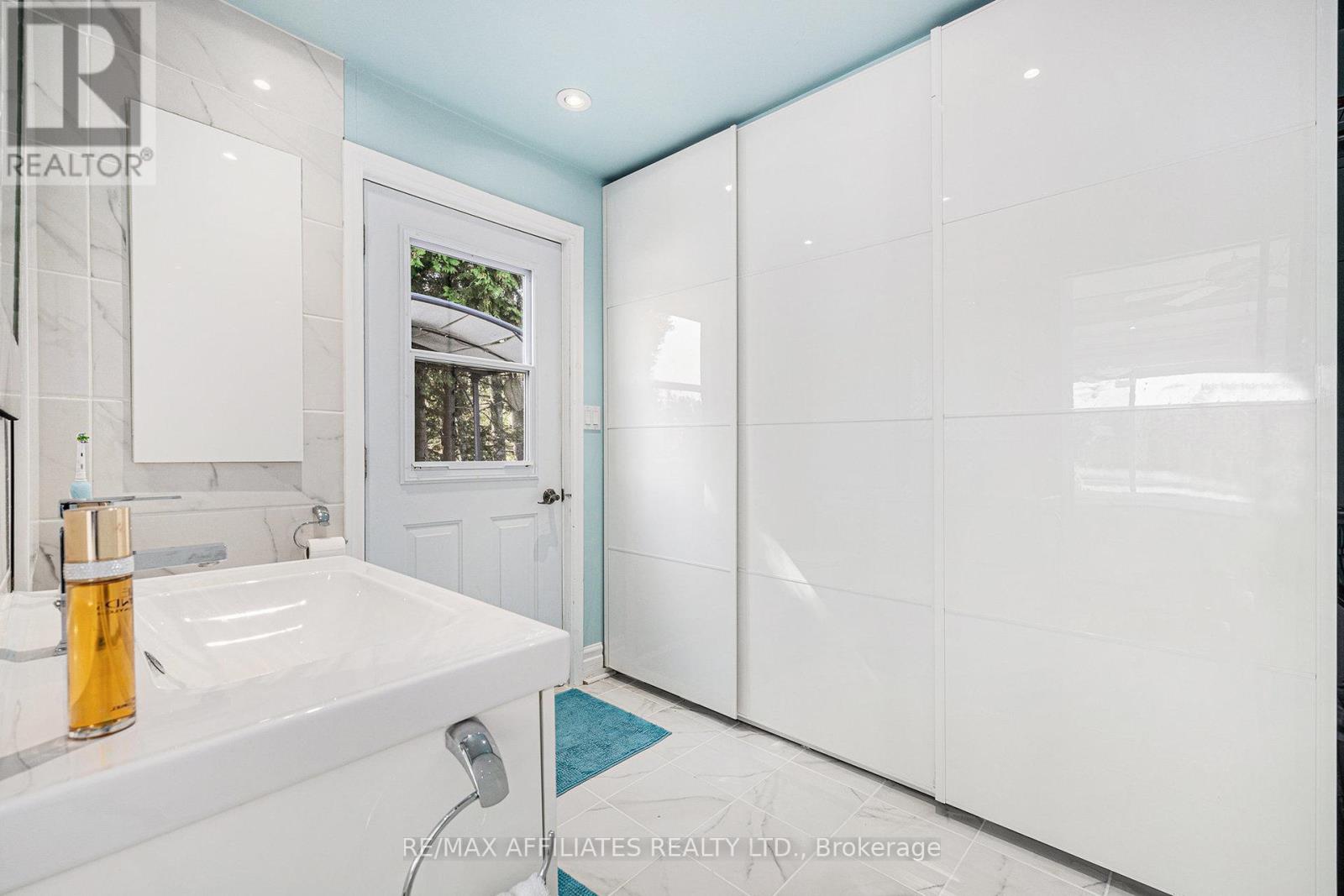 4339 South Lavant Road