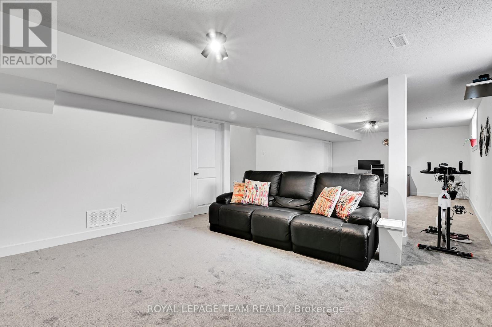 202 Zinnia Way