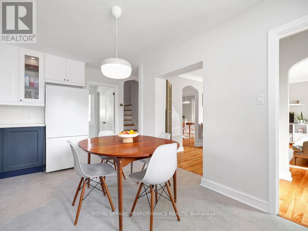 405 Allen Boulevard