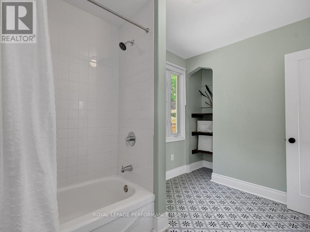405 Allen Boulevard