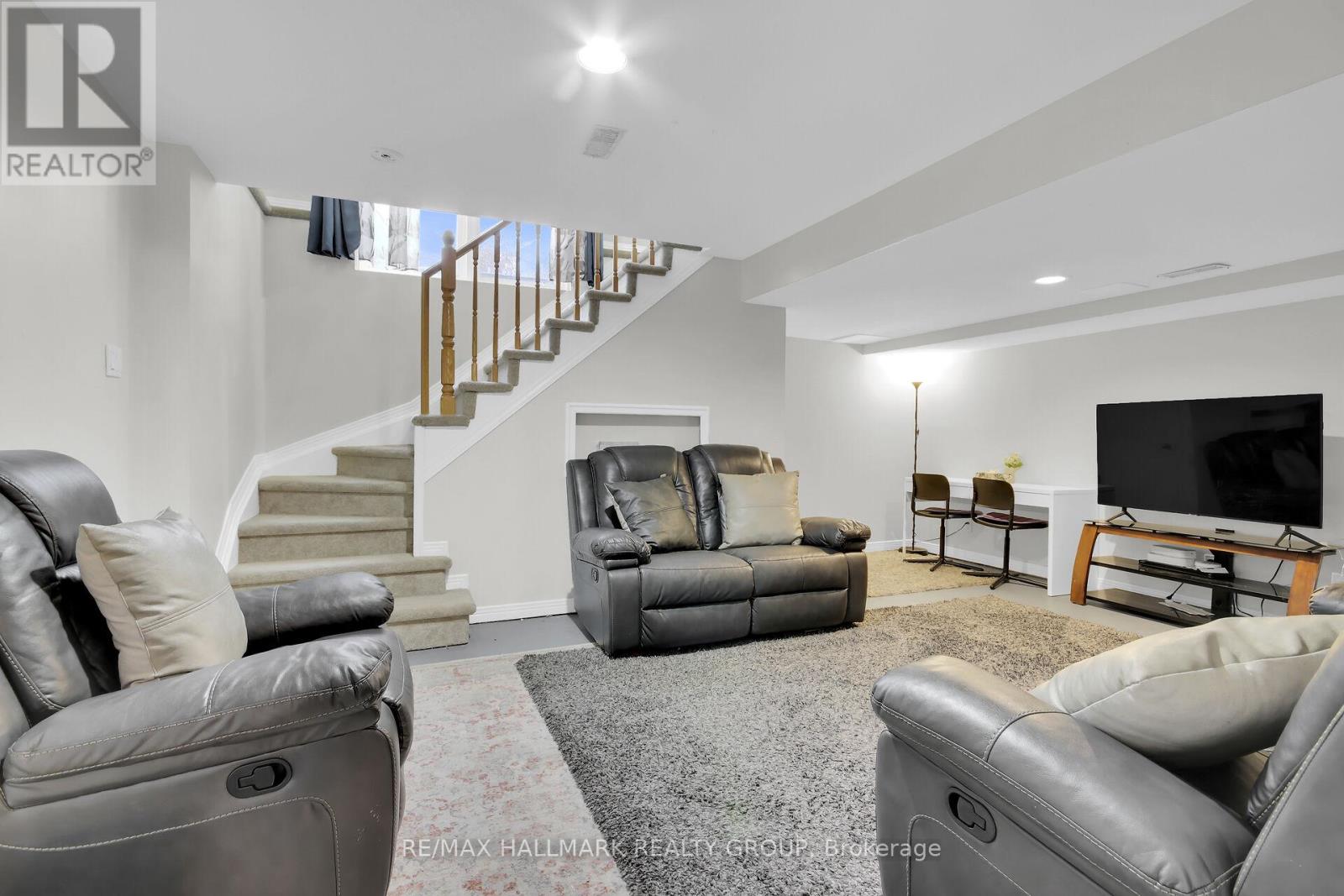 4320 Owl Valley Drive