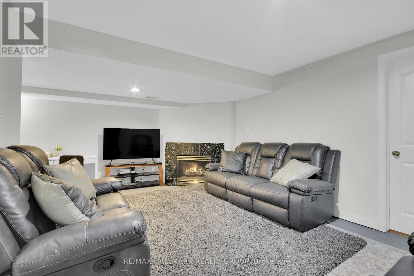 4320 Owl Valley Drive
