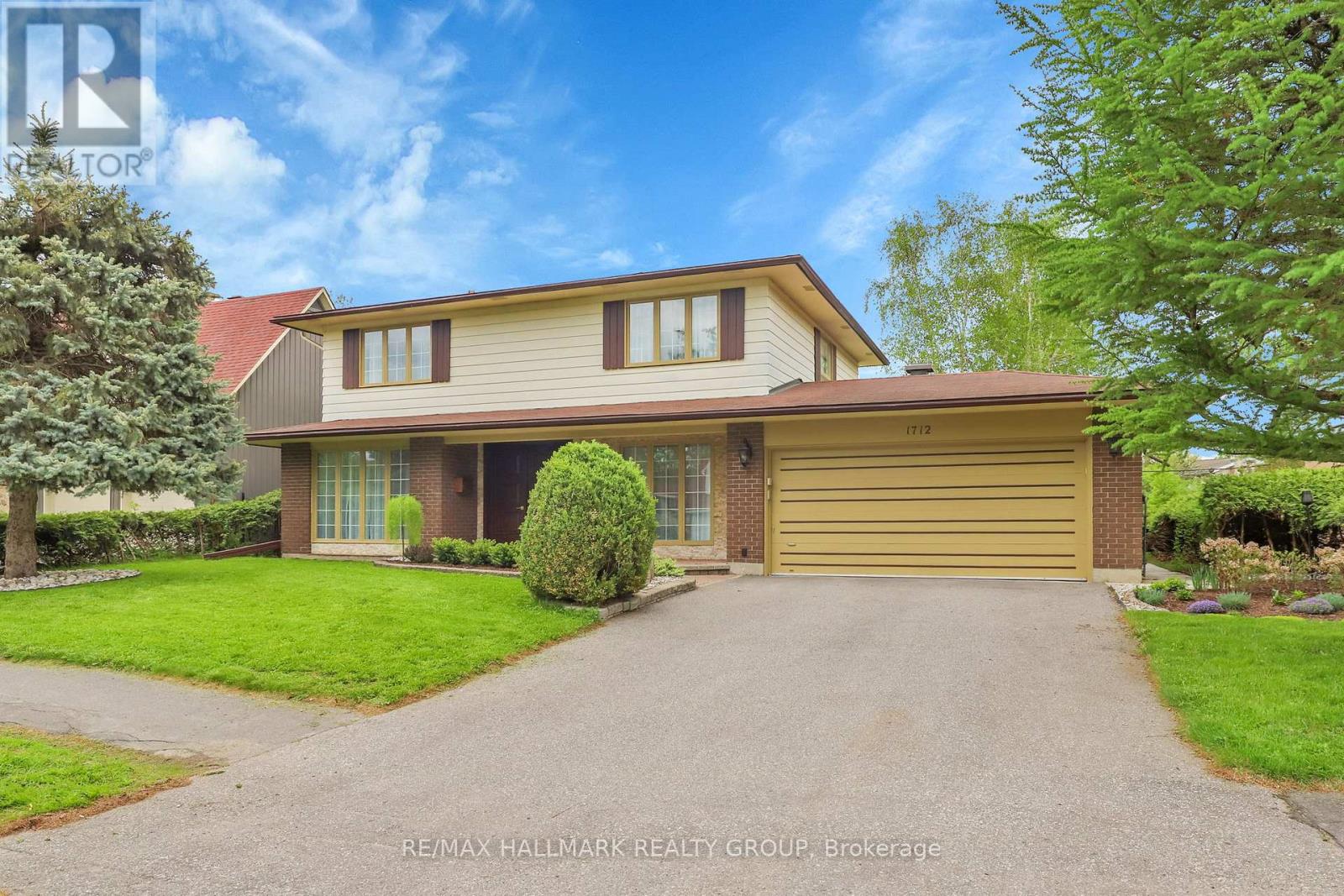 1712 Playfair Drive