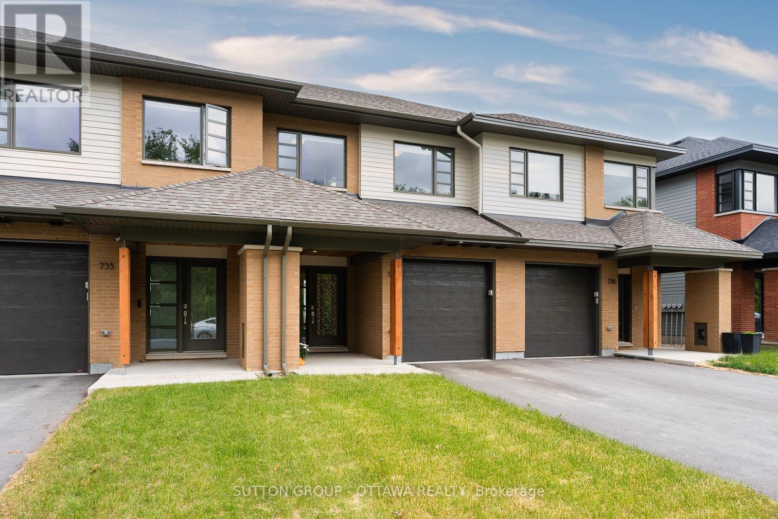 737 Acai Way