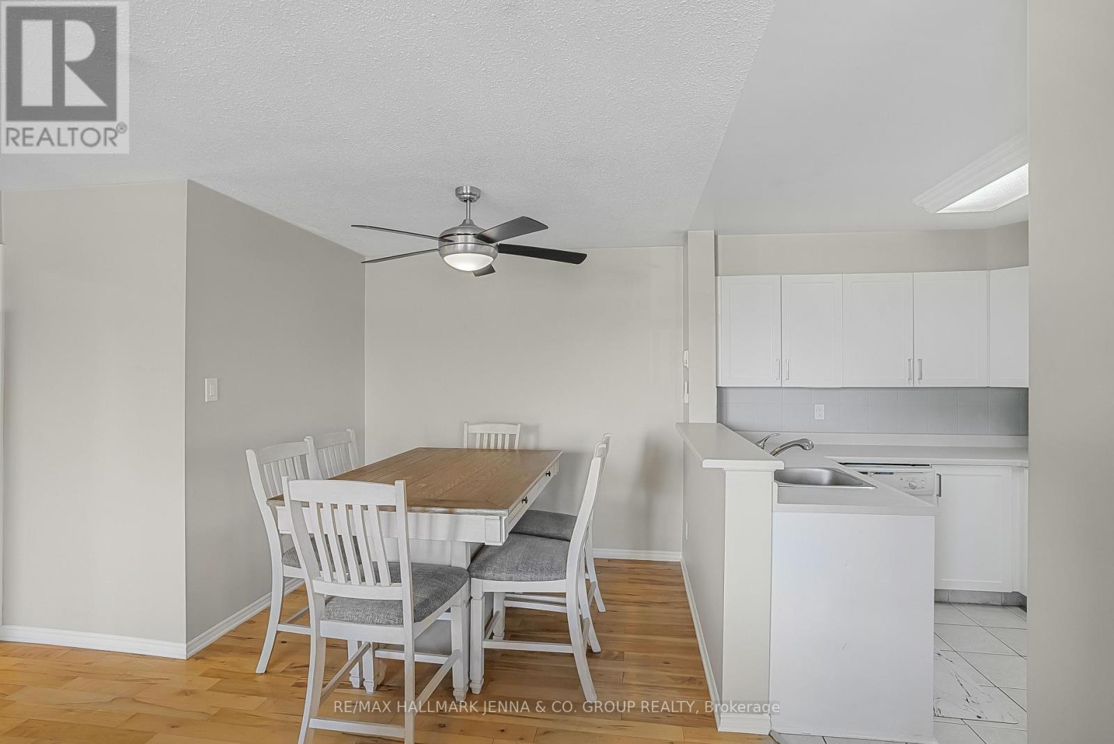 207 - 1760 Cabaret Lane
