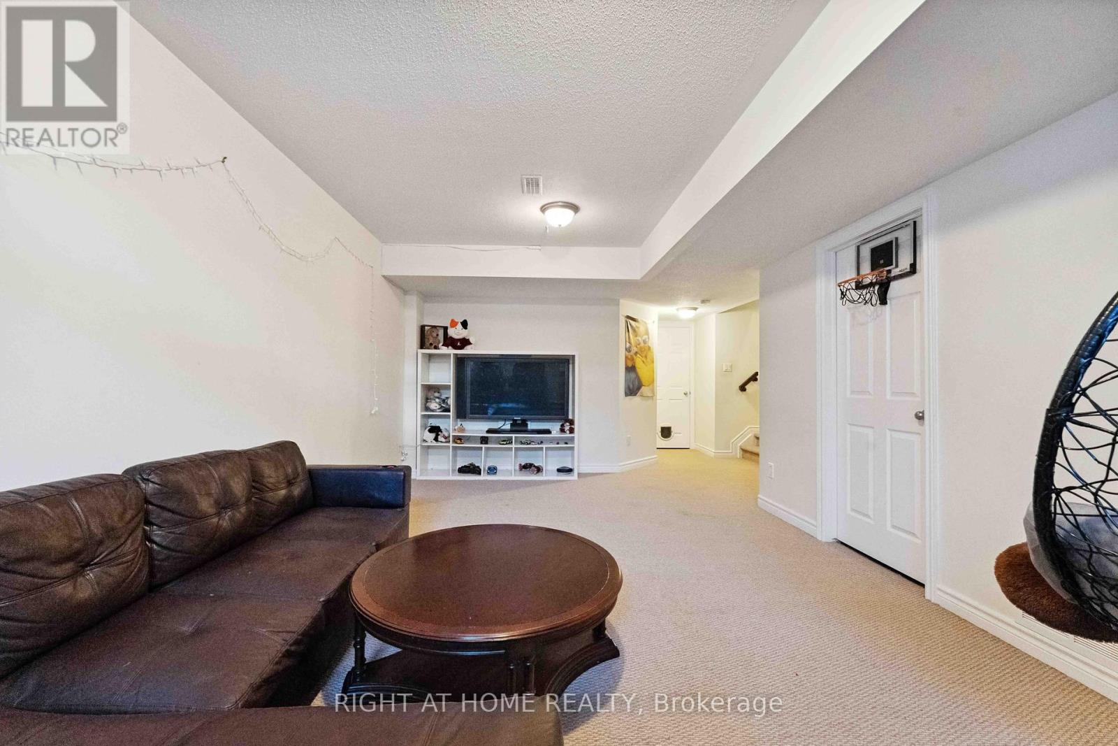 173 Garrity Crescent