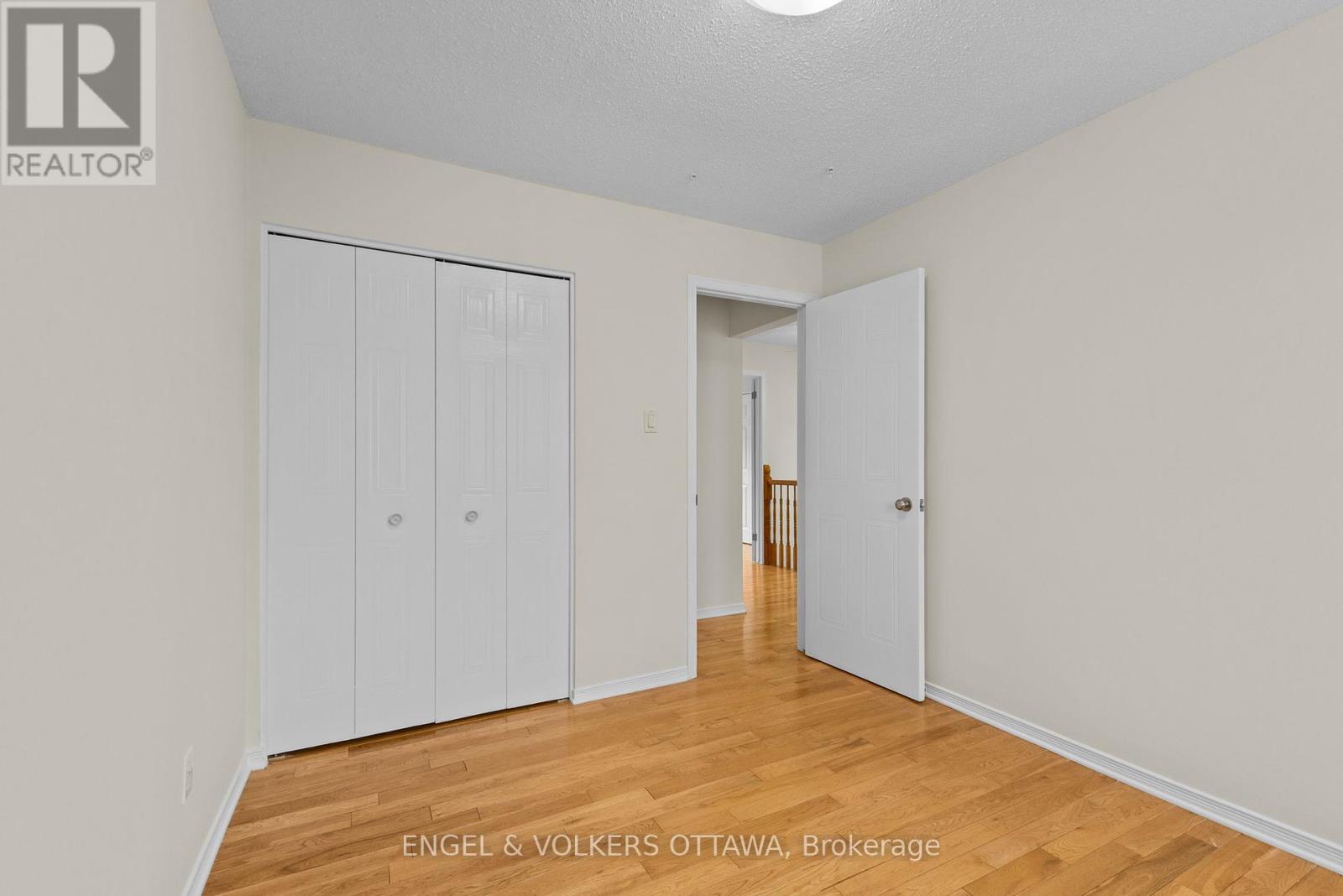 1129 Chimney Hill Way