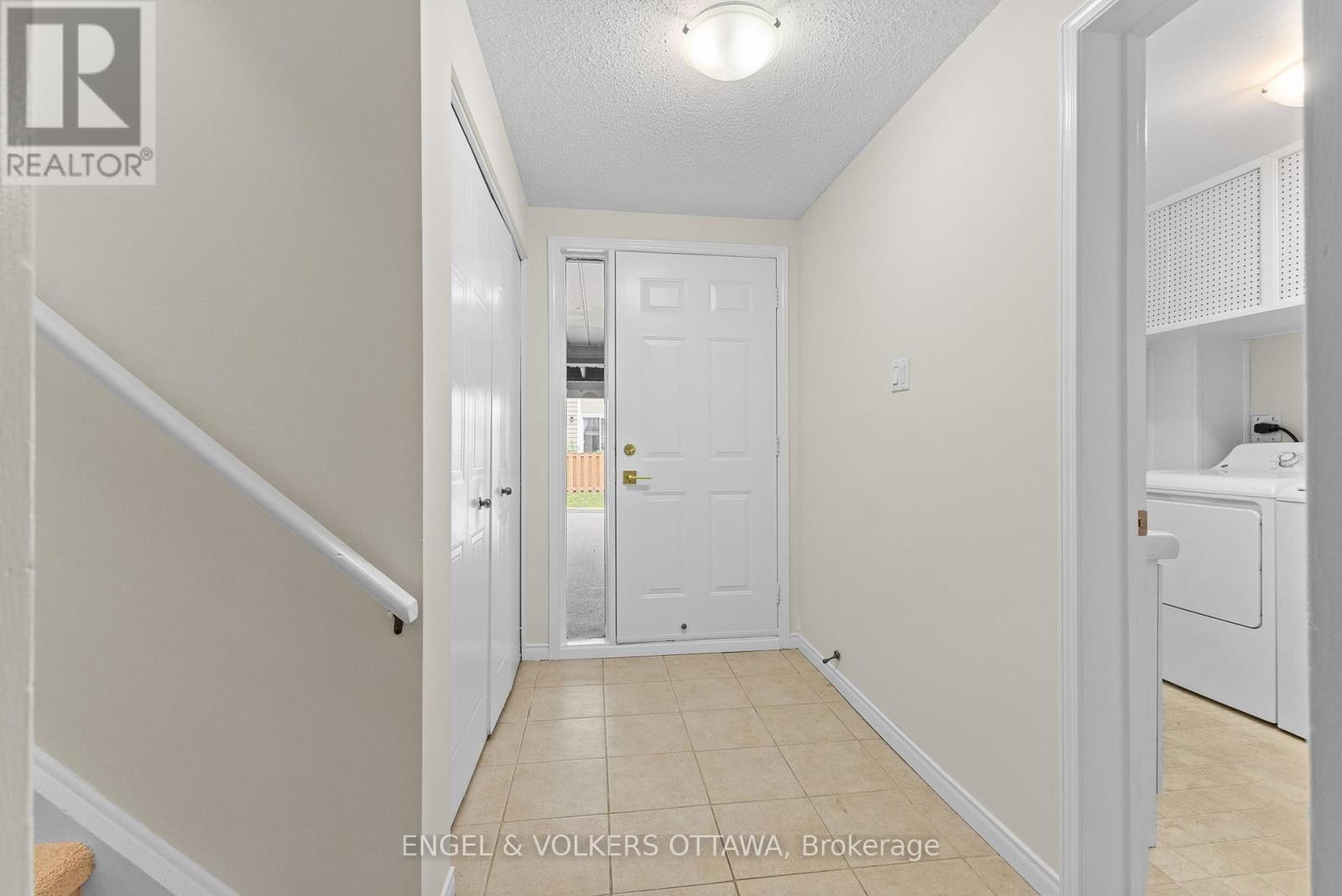 1129 Chimney Hill Way