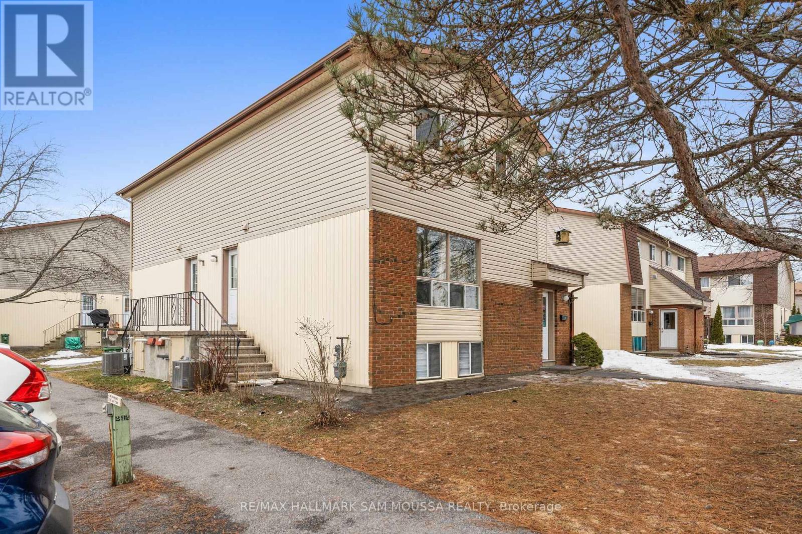 B - 41 Forester Crescent