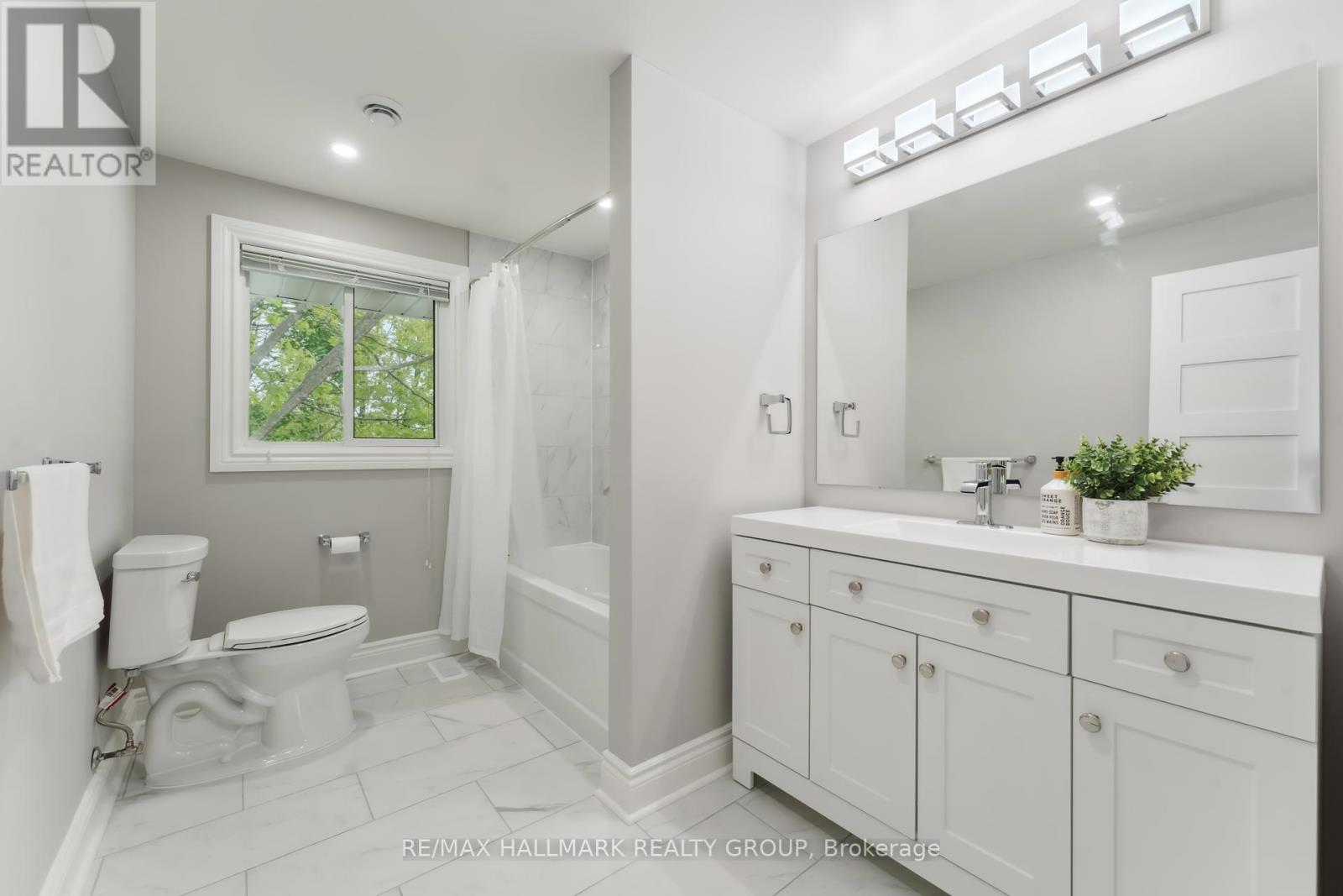 2103 Delmar Drive