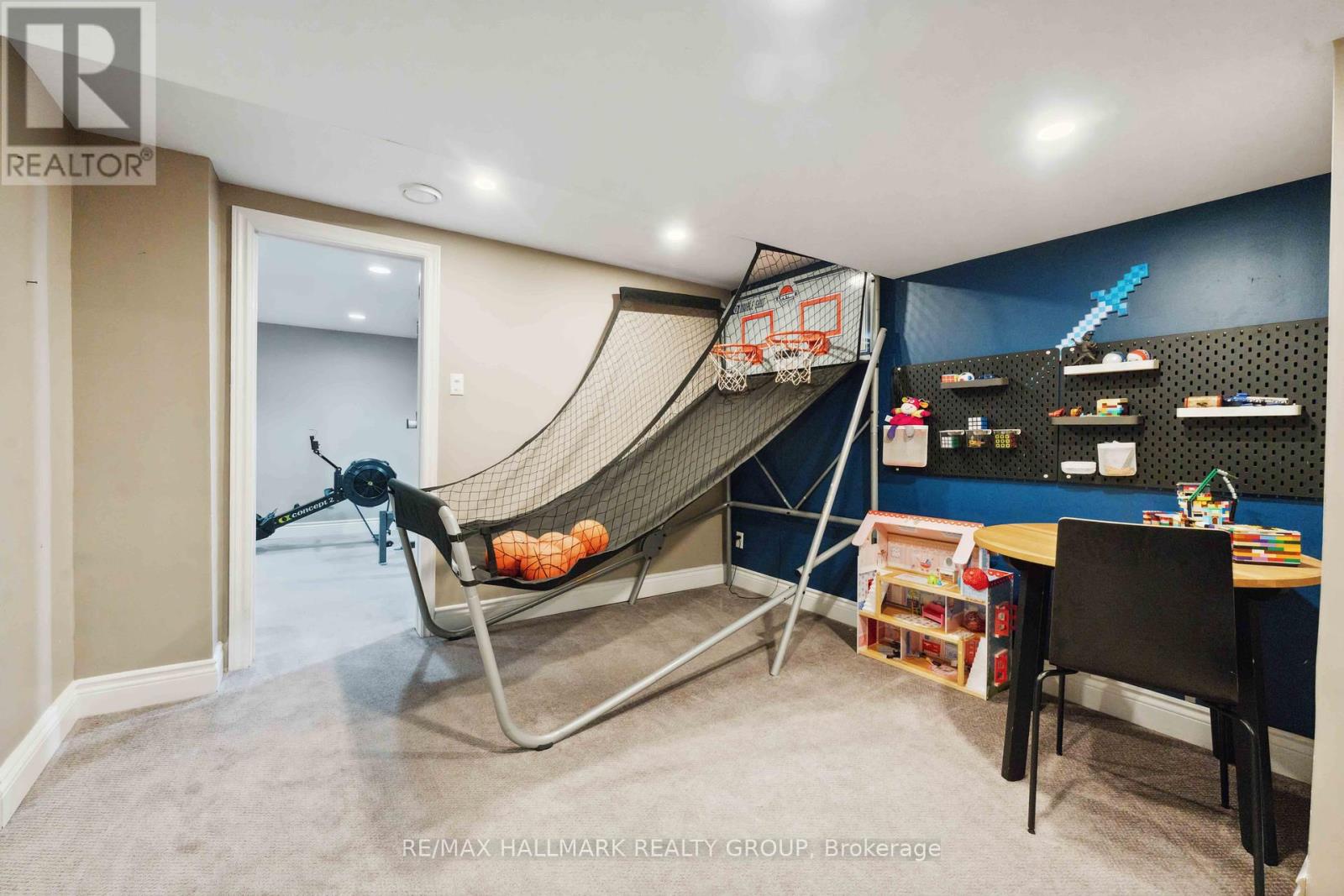 2103 Delmar Drive
