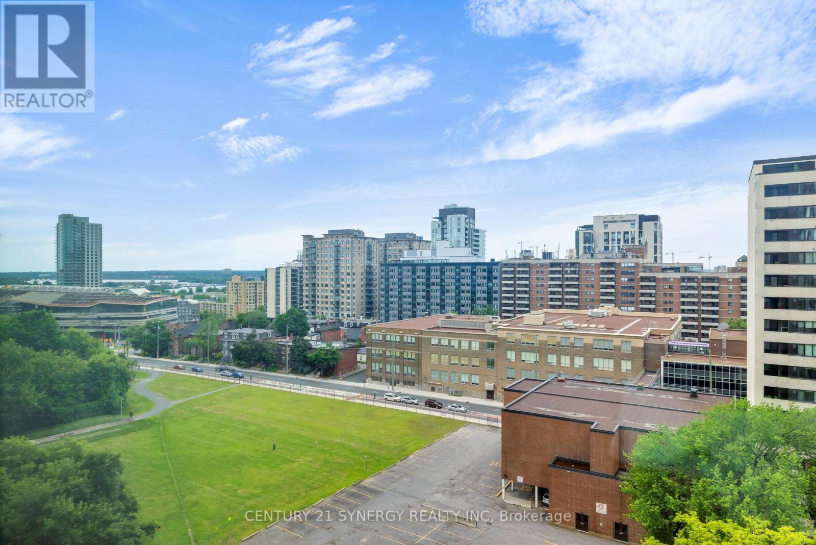 1206 - 500 Laurier Avenue W