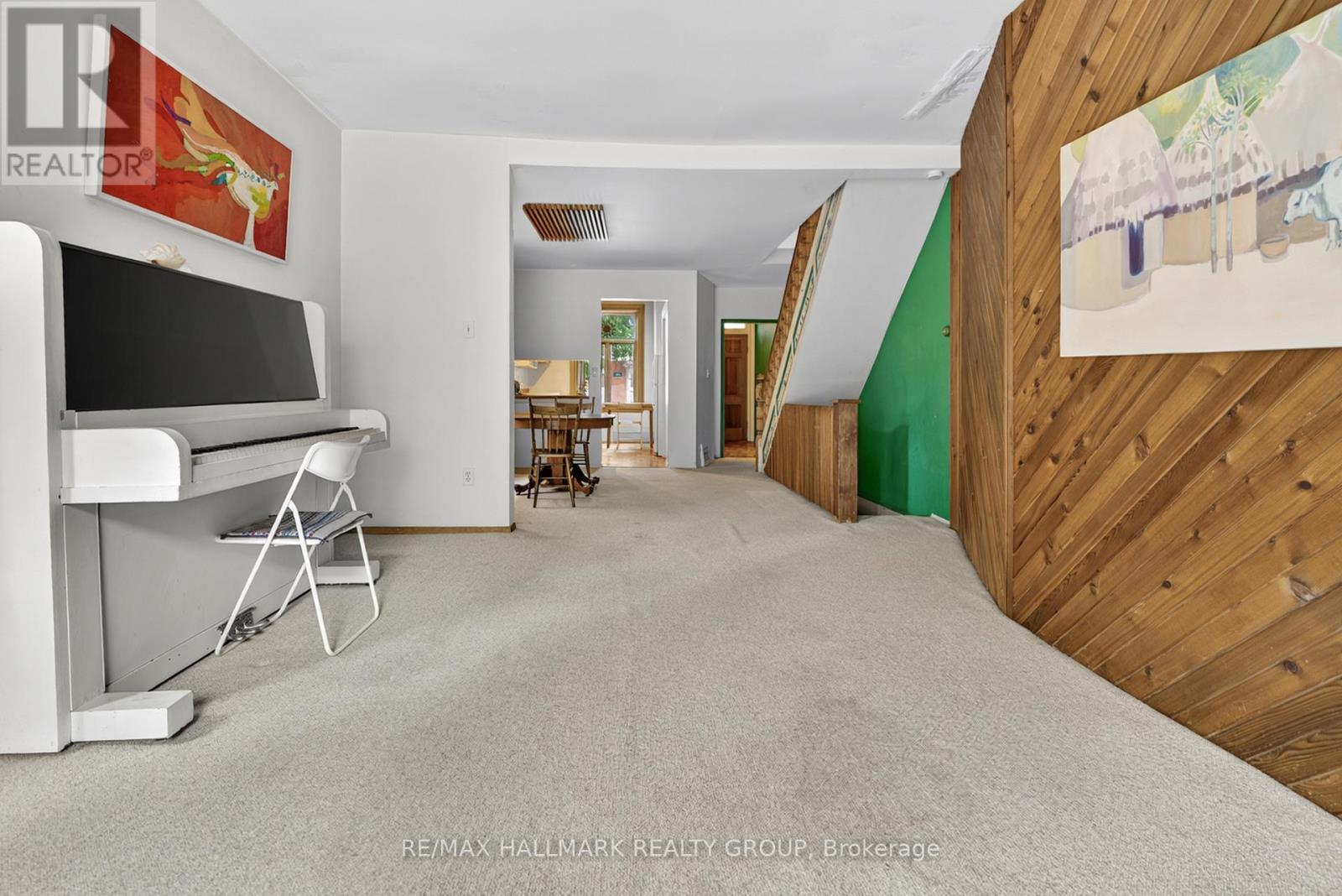 343 Somerset Street E