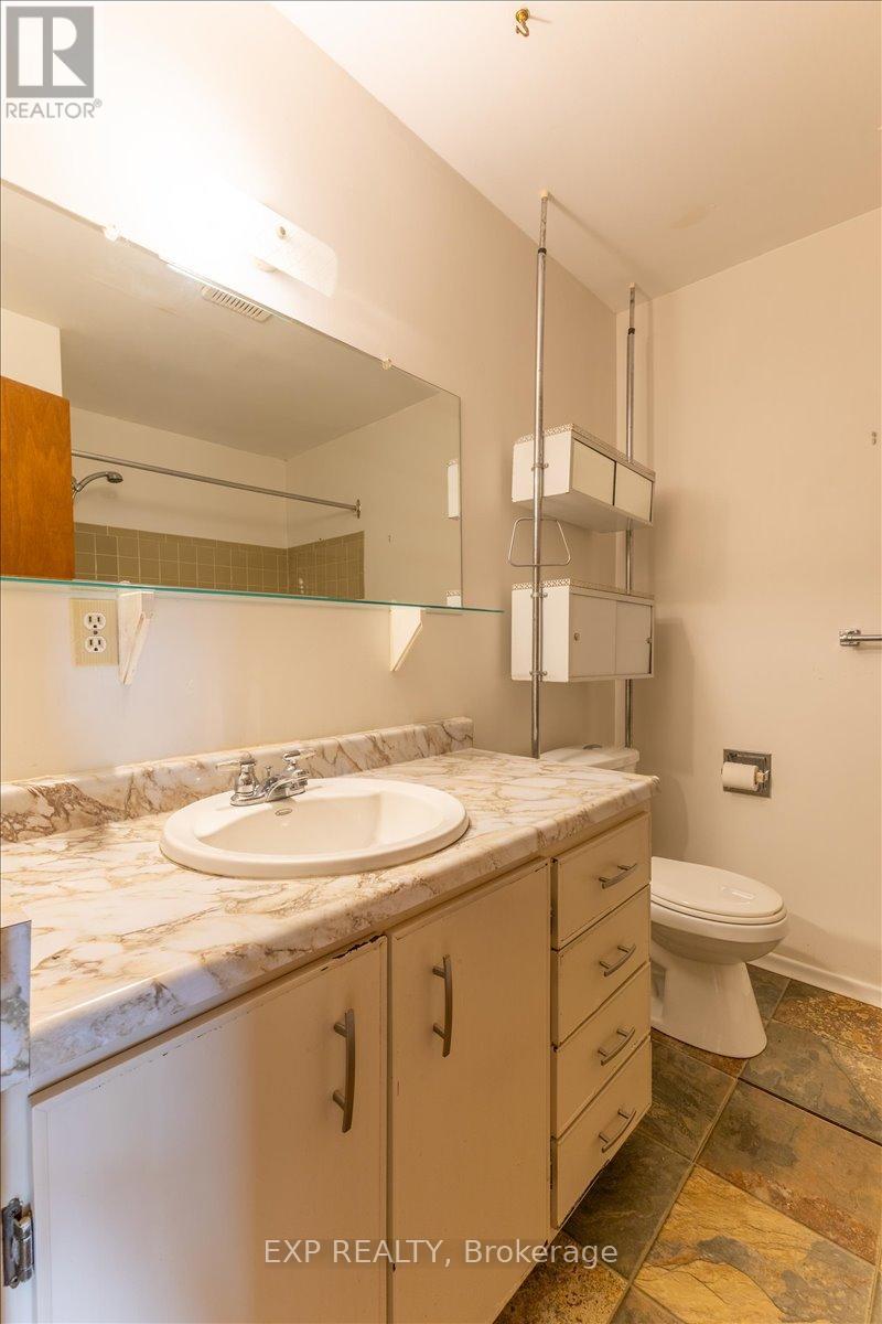 2209 Fillmore Crescent