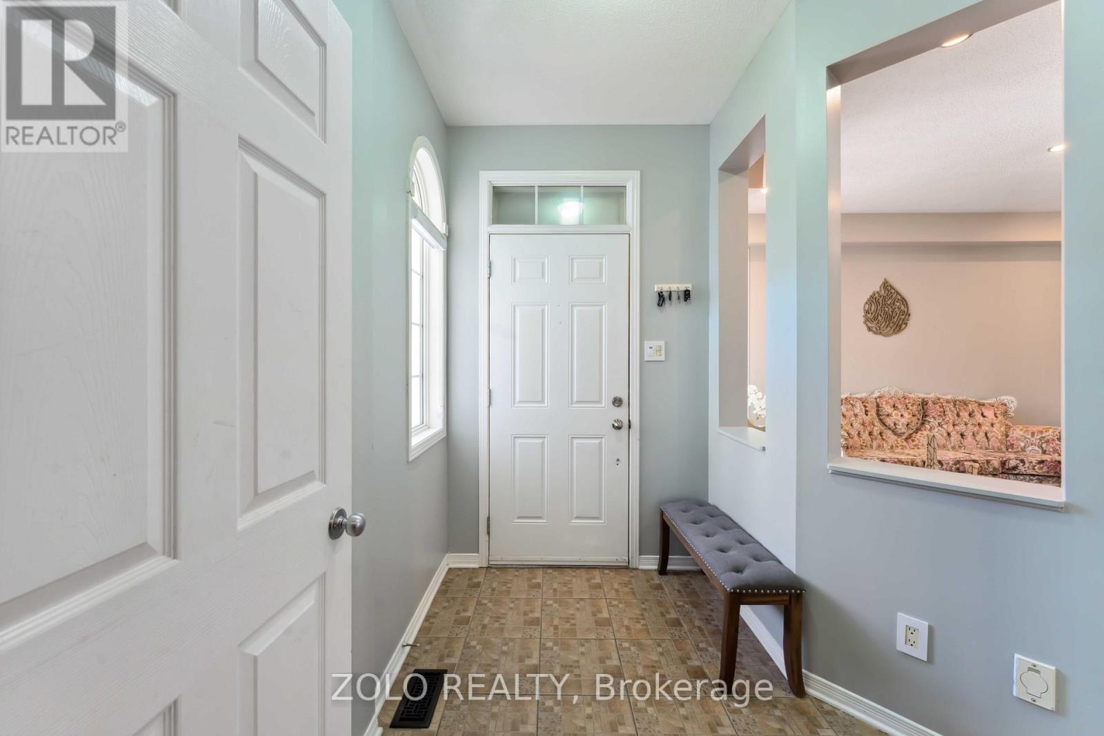 2421 Glandriel Crescent