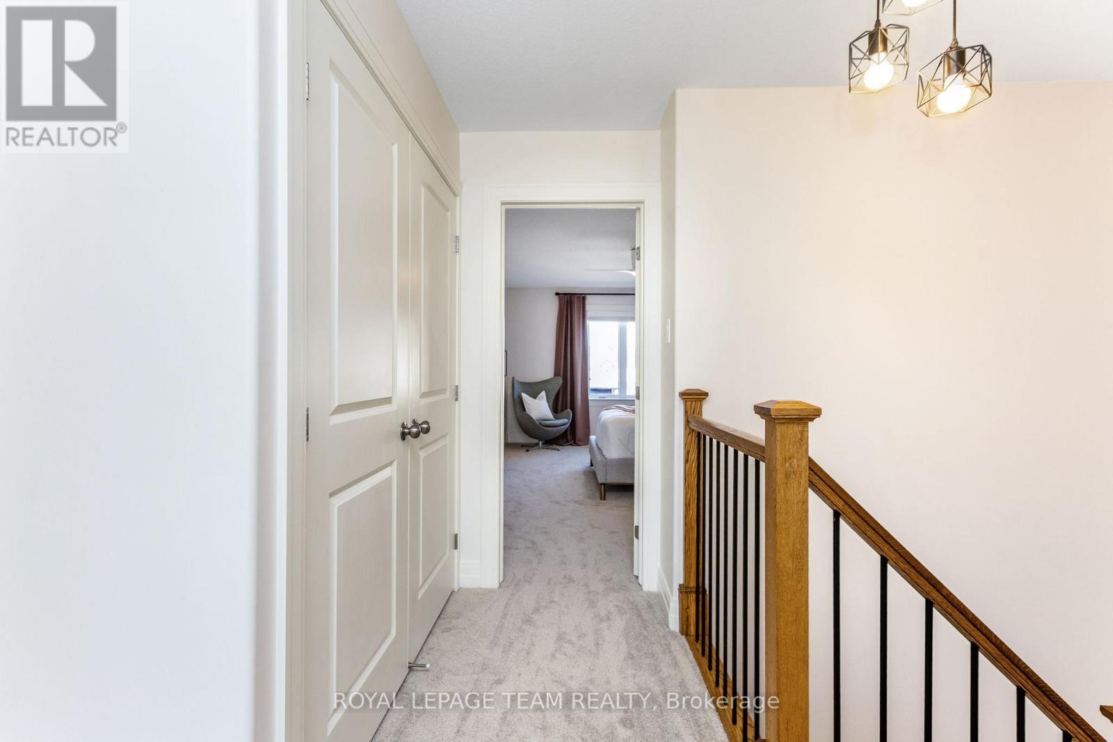 121 Woodhurst Crescent