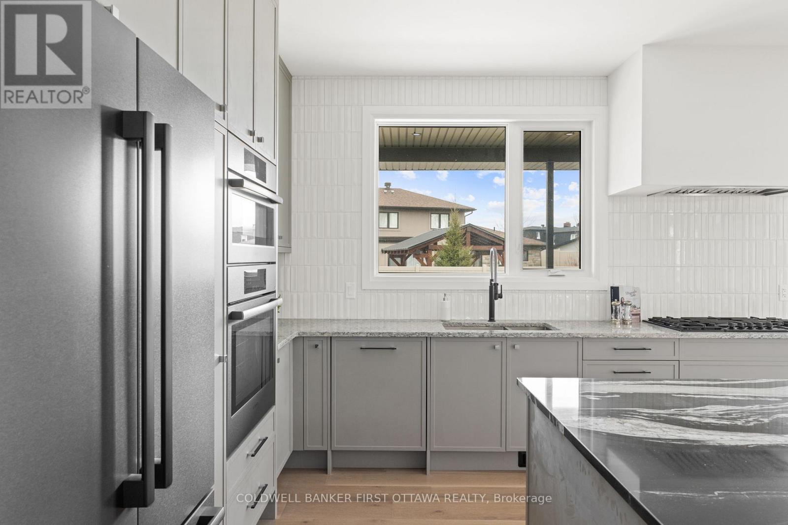 42 Parkland Crescent