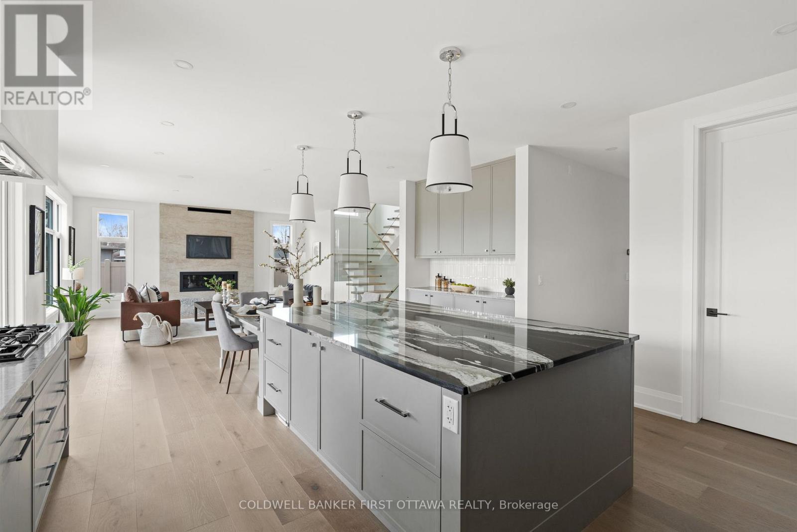 42 Parkland Crescent