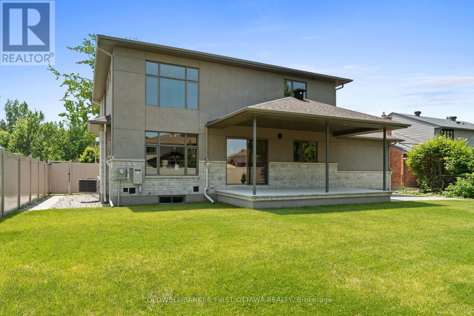 42 Parkland Crescent