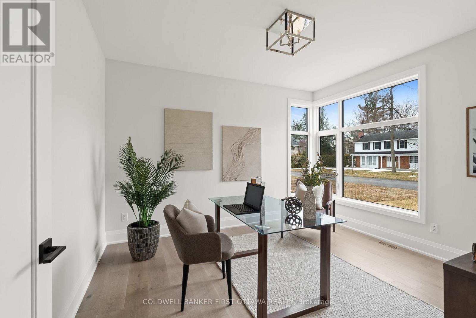 42 Parkland Crescent