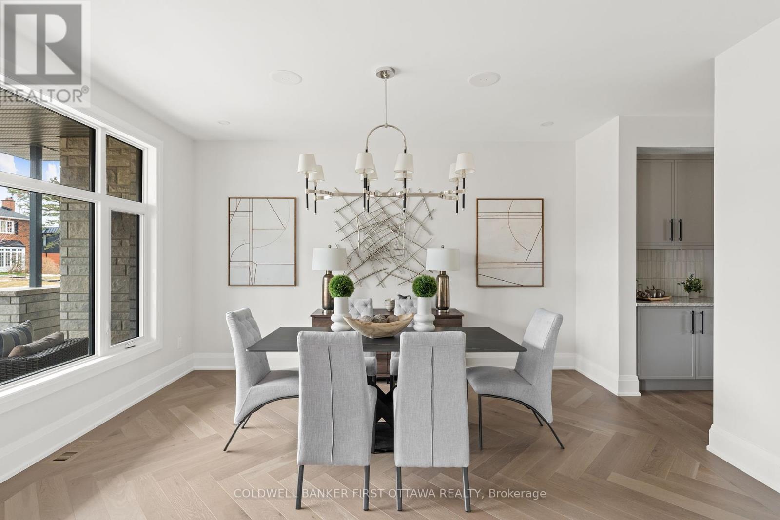 42 Parkland Crescent
