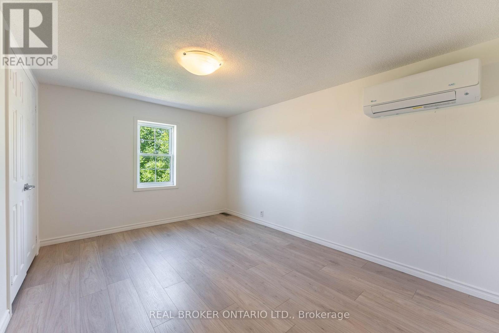 3449 Sarsfield Road