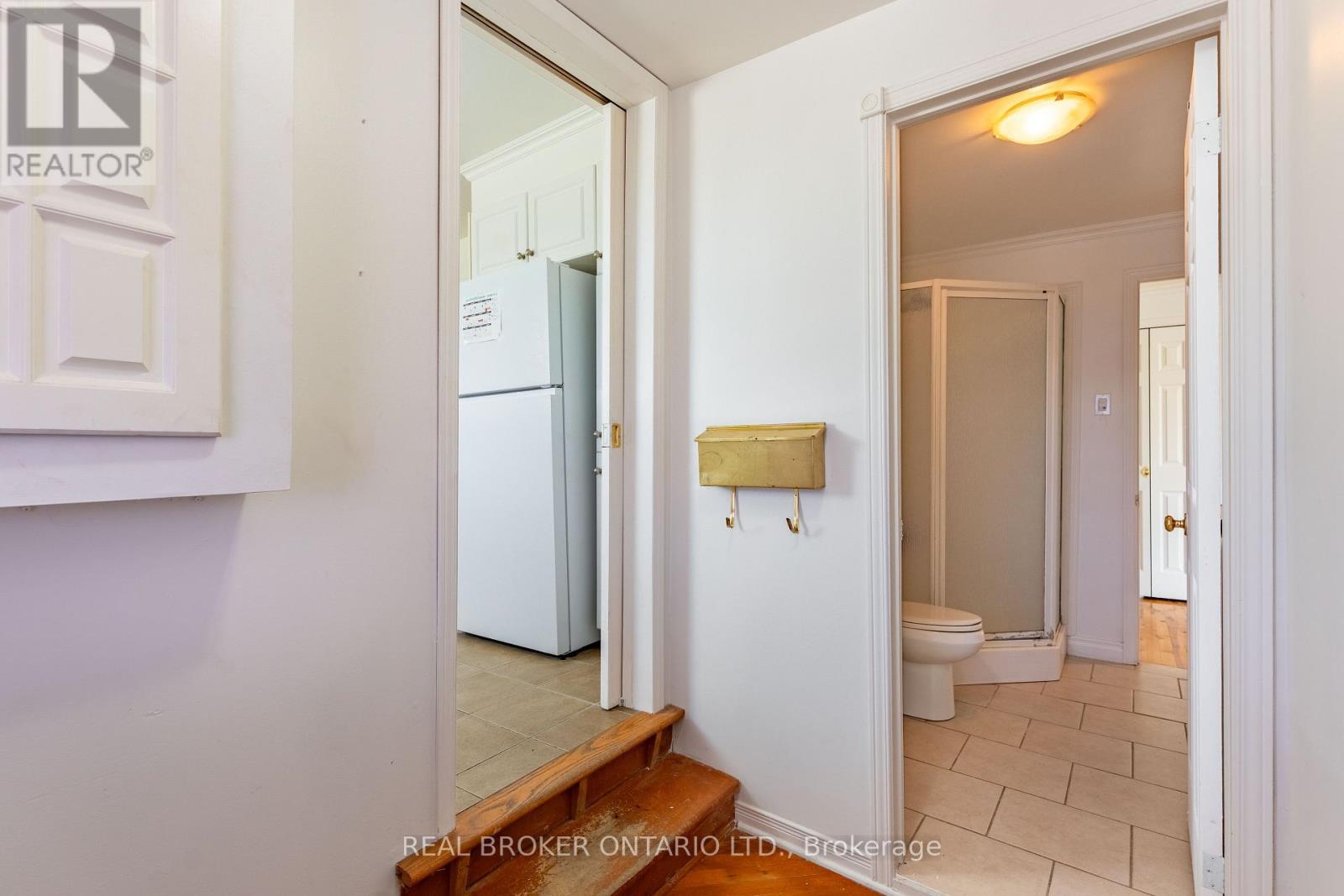 3449 Sarsfield Road