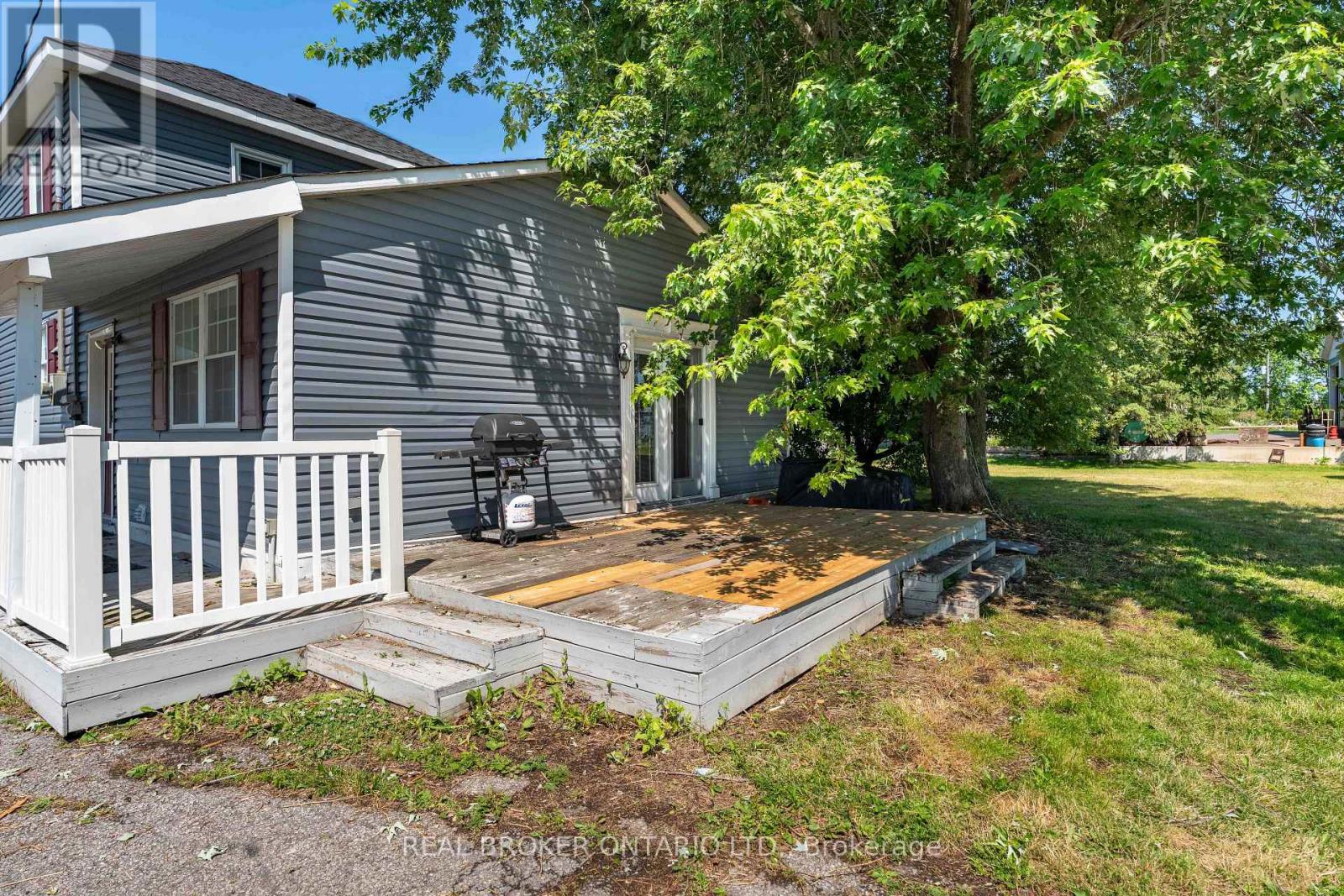 3449 Sarsfield Road