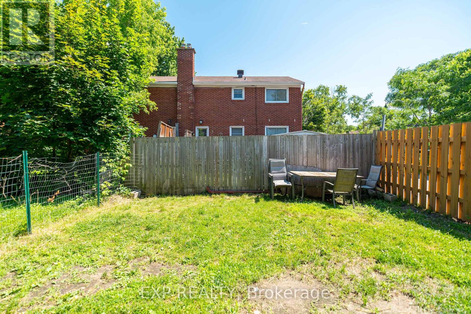 829 Borthwick Avenue