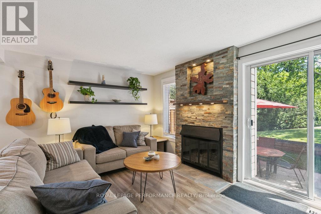 75 - 1646 Du Sommet Place