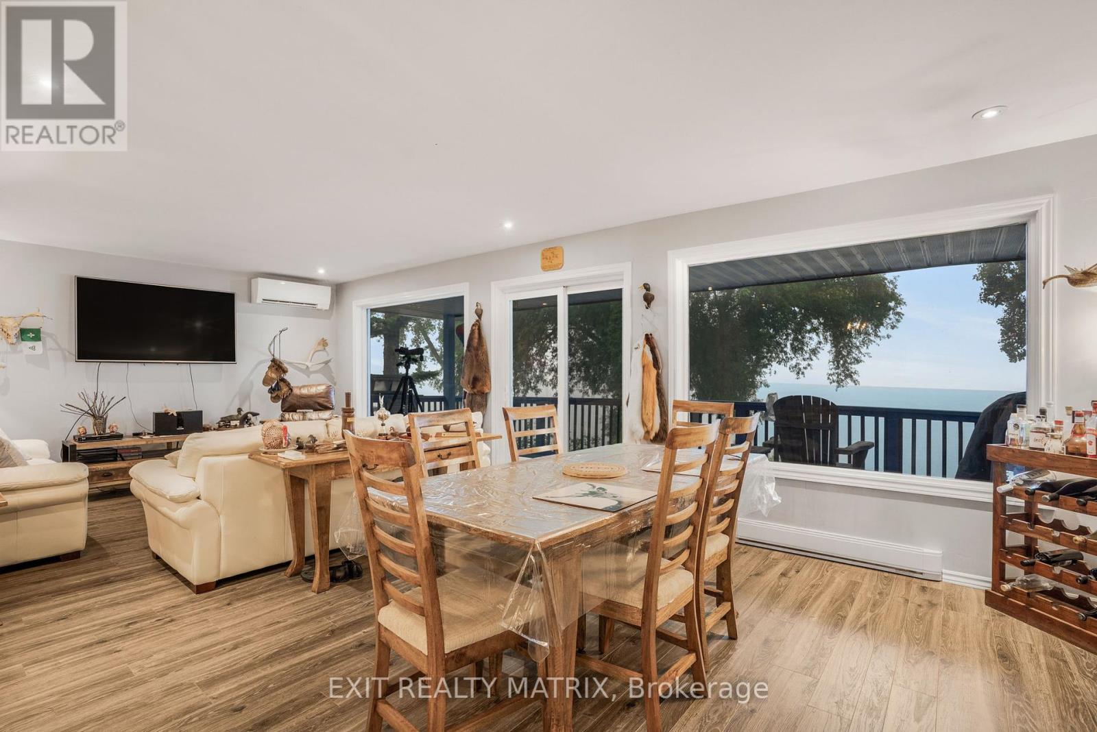 922 Lalonde Road