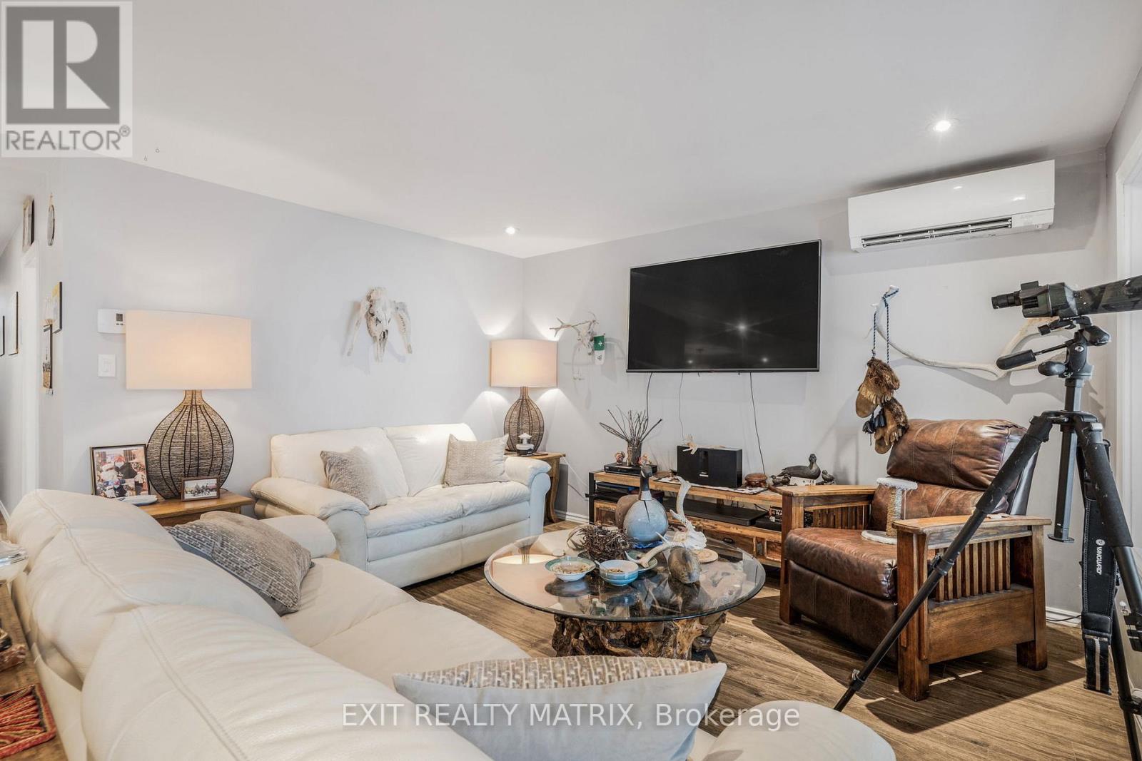 922 Lalonde Road