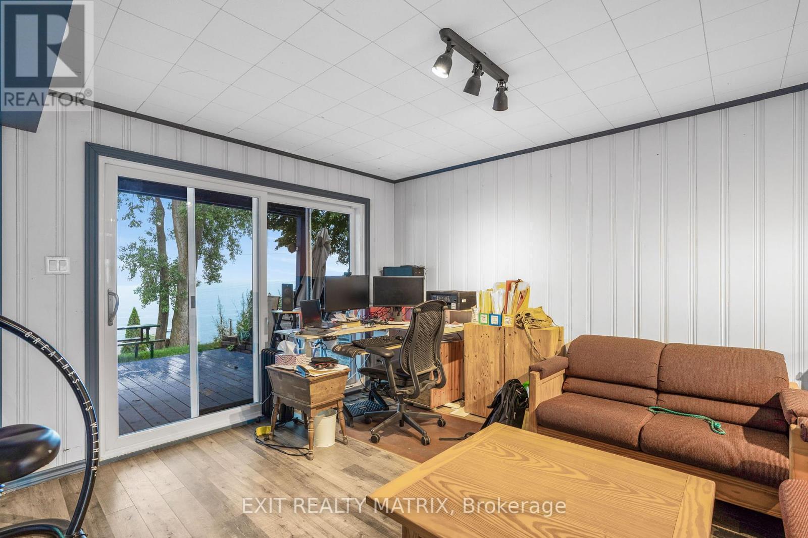 922 Lalonde Road