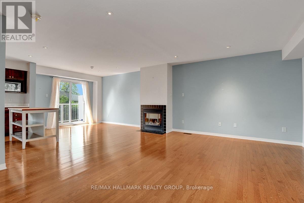 553 Burleigh Private