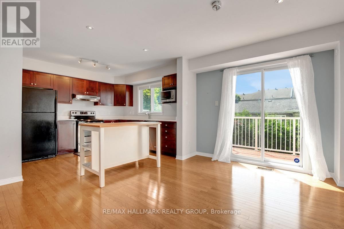 553 Burleigh Private