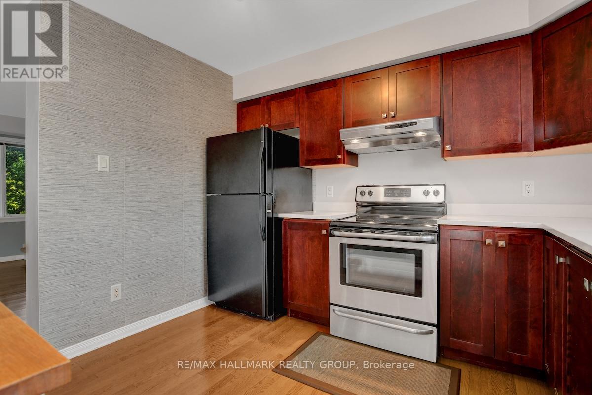 553 Burleigh Private